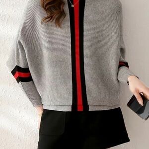 COPY - Boatneck soft sweater. Go dawgs! Size medium. Labeled 1  size. MYNO 801